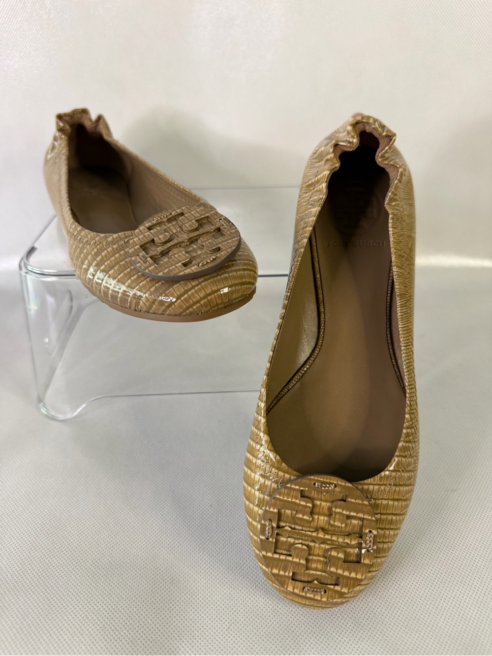 ✨ Tory Burch Gold Metallic Textured Ballet Flats • Size 6M • Never Worn